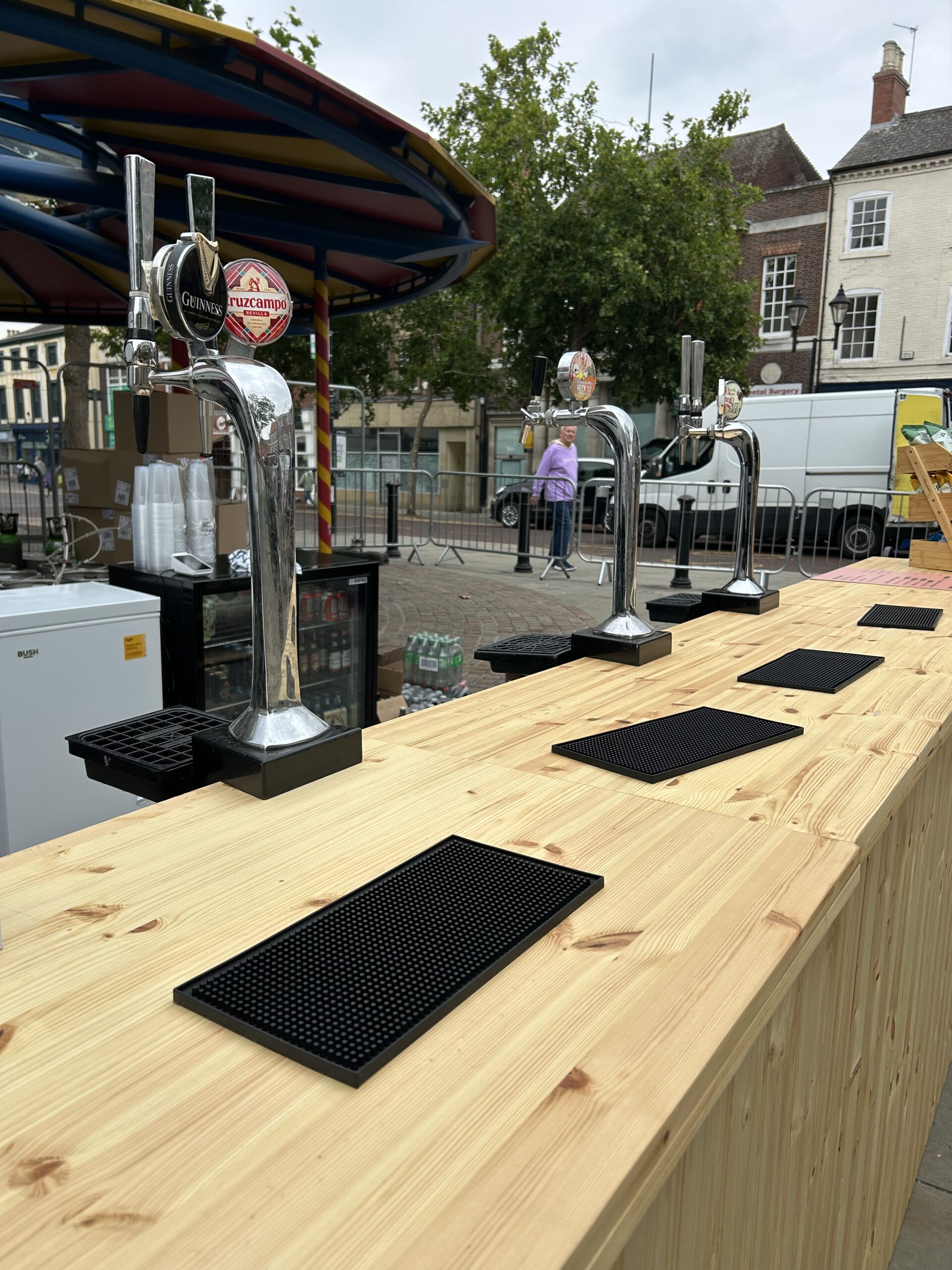 JOMAC Events | Perfect Pour Bars | Mobile Draught Bar Hire | Nottinghamshire, Yorkshire, Lincolnshire